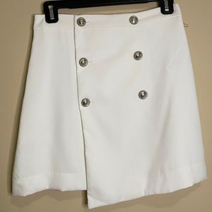 GORGEOUS WHITE SKIRT